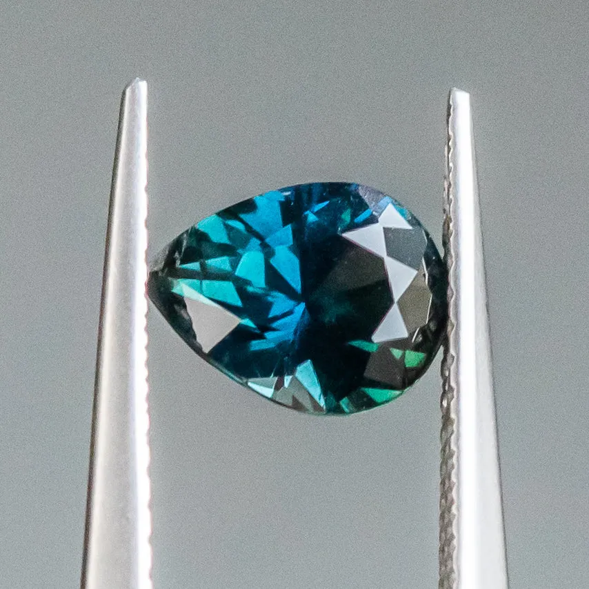 1.17CT NIGERIAN PEAR SAPPHIRE, DEEP GREEN TEAL, 7.9X5.8X3.8MM, UNTREATED