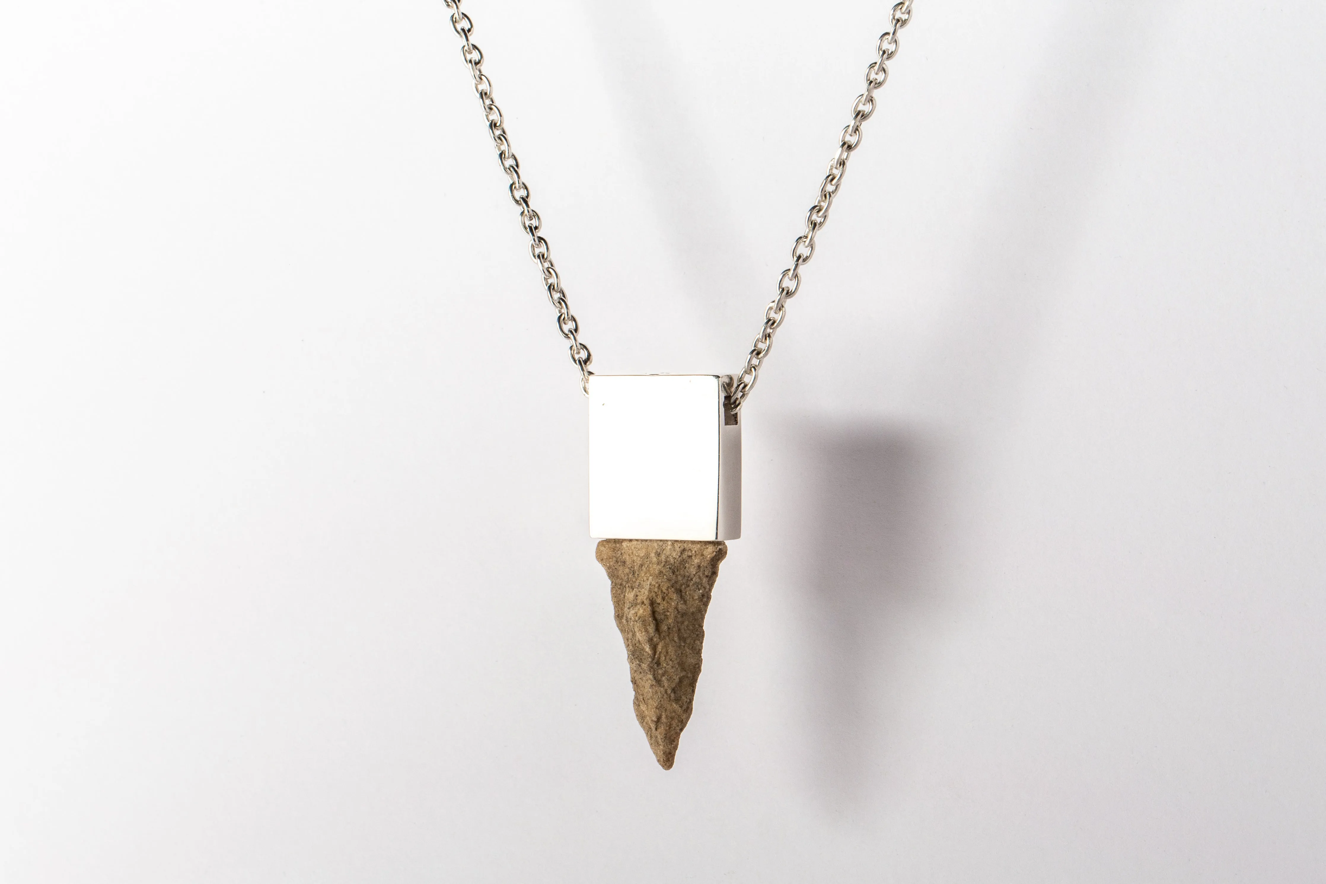 Arrowhead Amulet Cuboid Necklace (PA ARW)