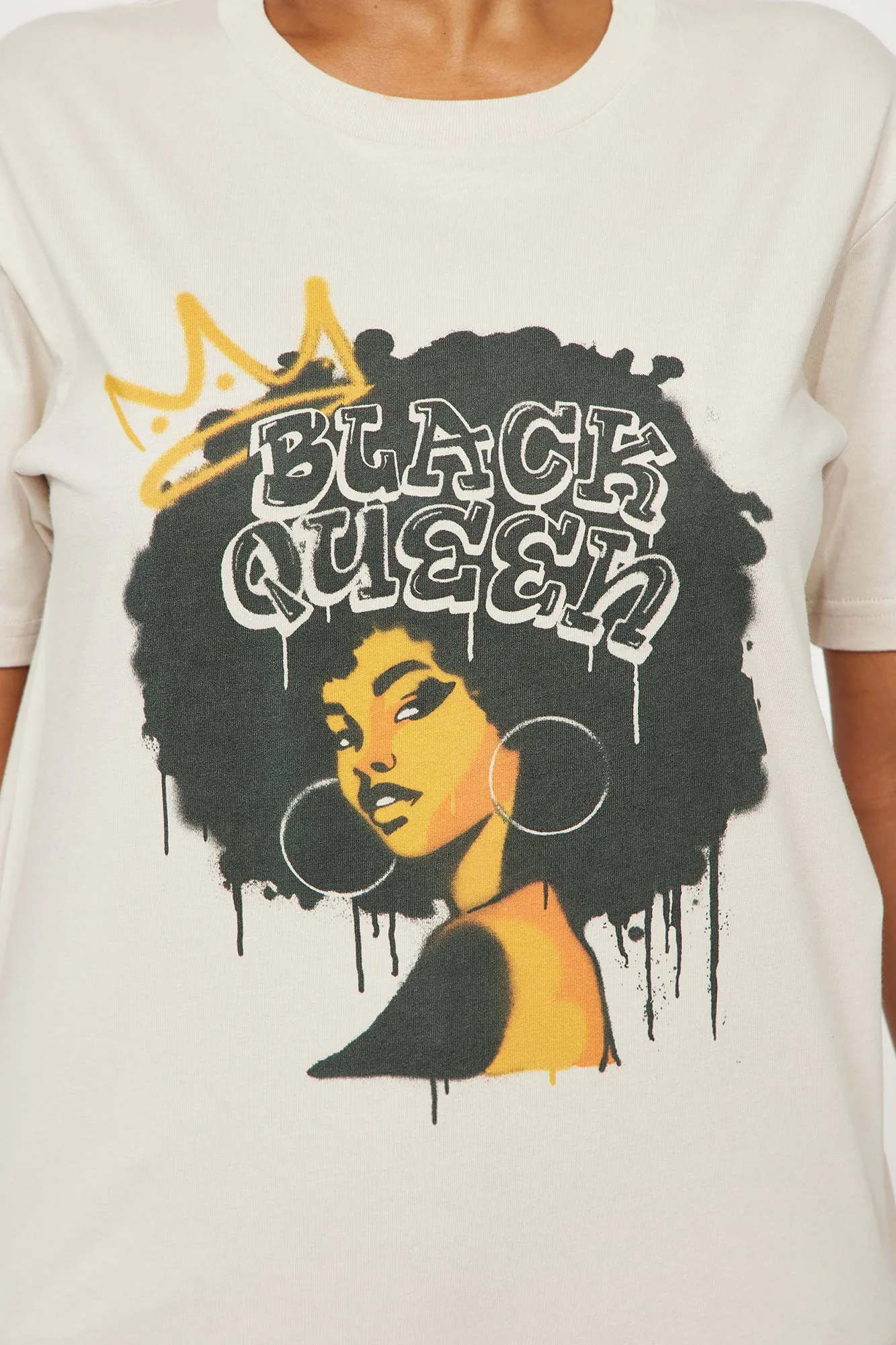 Black Queen With Crown Tee - Beige