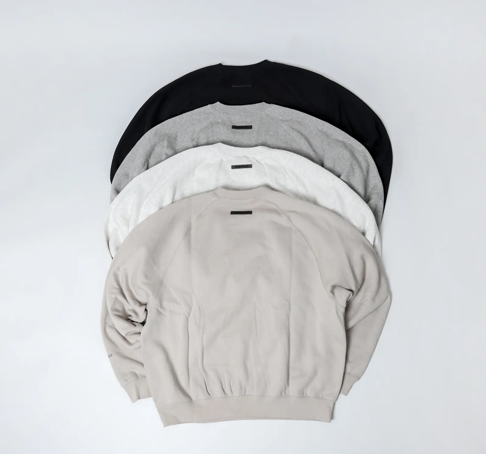 FOG Fear Of God Essentials CREWNECK SS22 [636698]