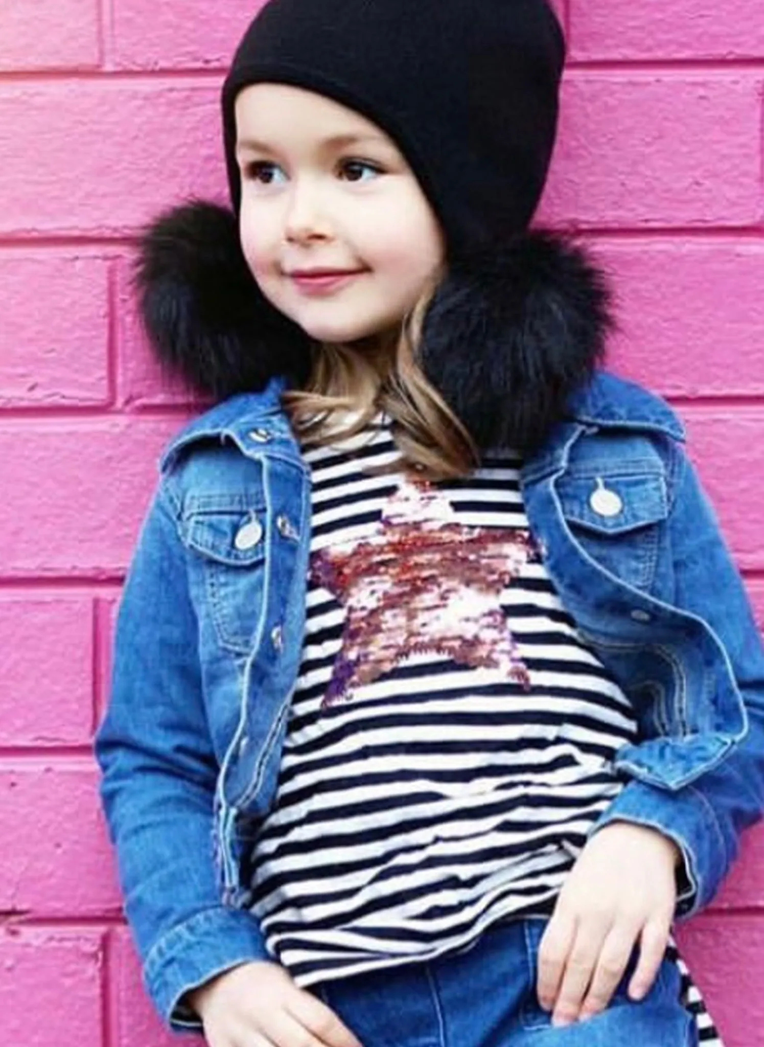 Hello Alyss Triple Pom Pom Hat in Black