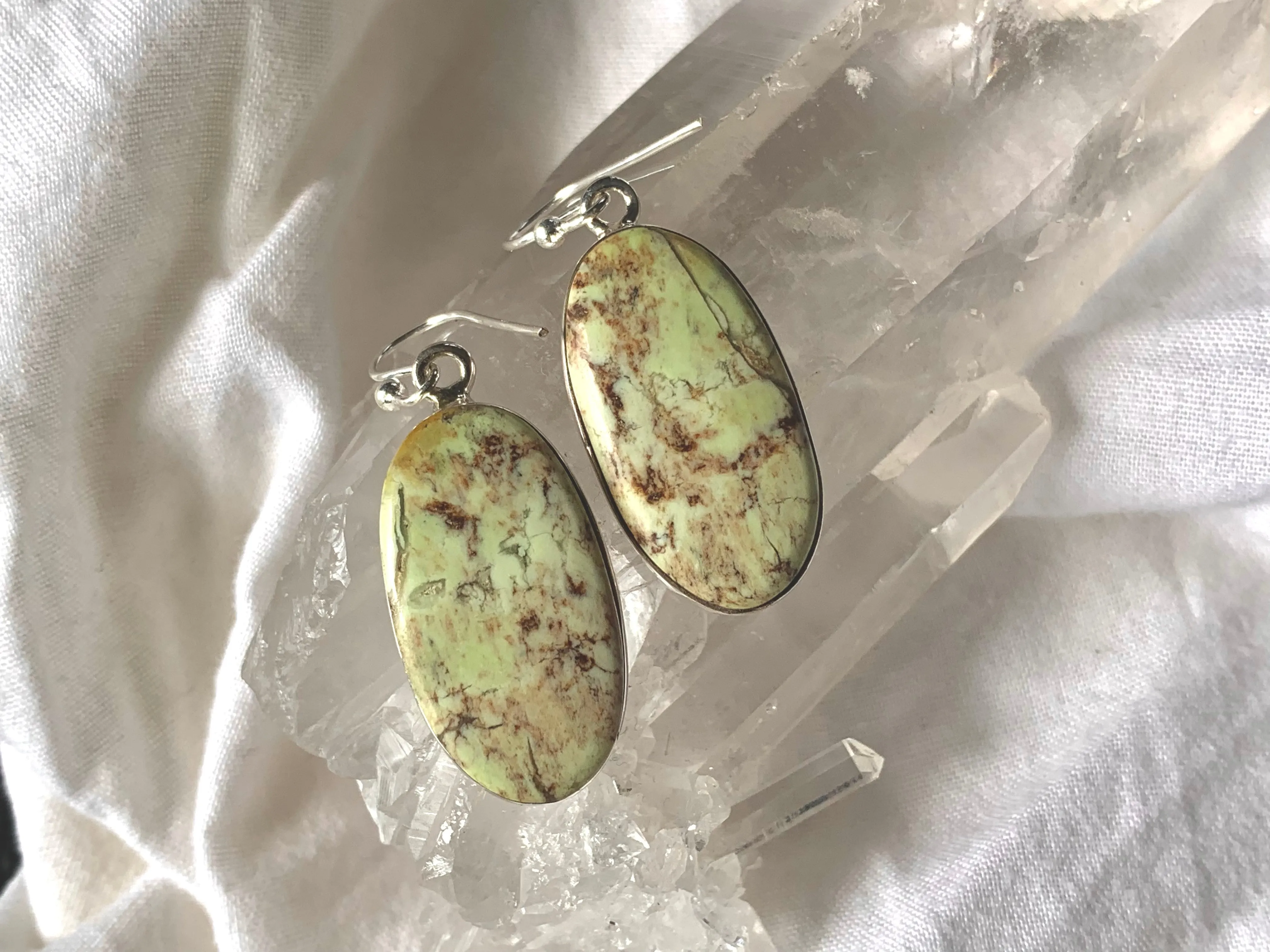 Lemon Chrysoprase Akoni Earrings - Oval A