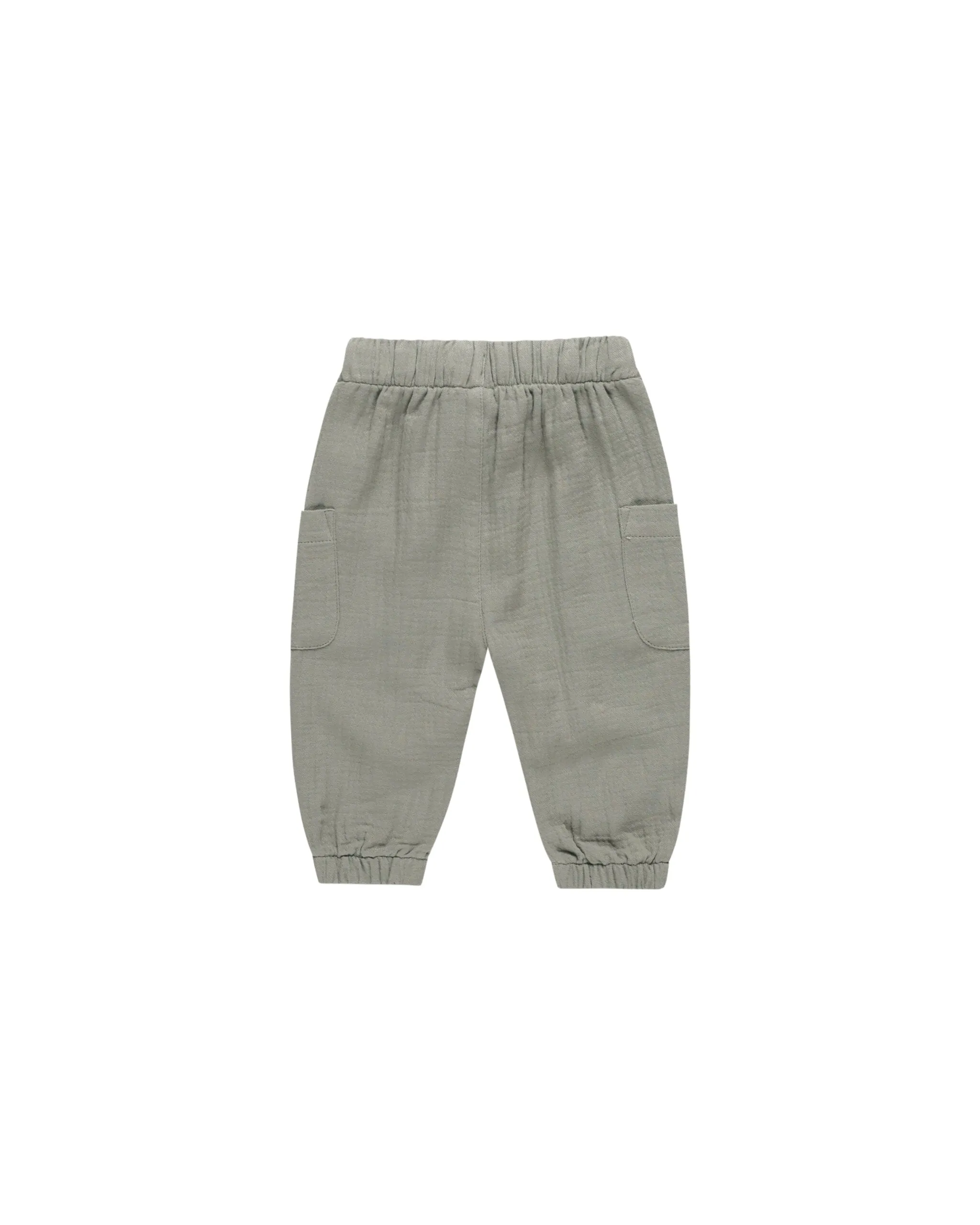 Luca Pant | Basil