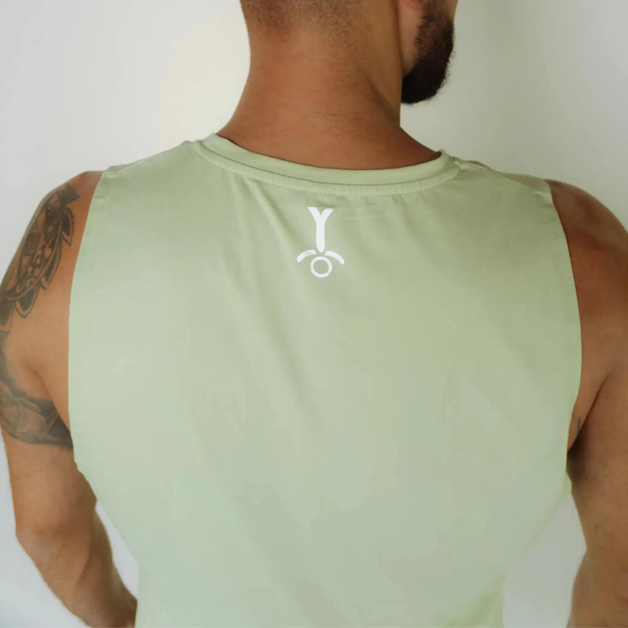 PERFORMANCE TANK TOP