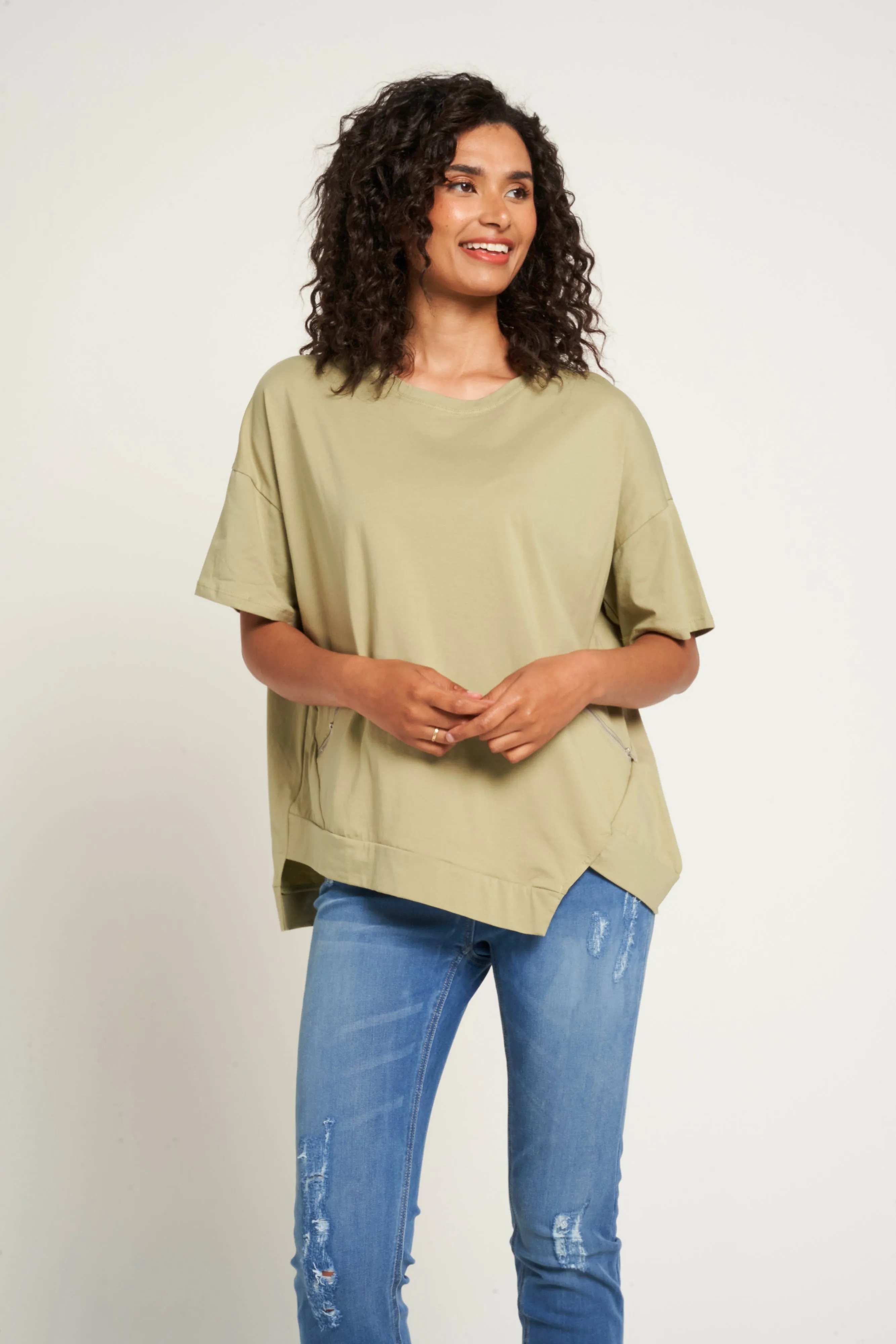 Saloos Asymmetrical Hem Cotton Top with Zip Pockets