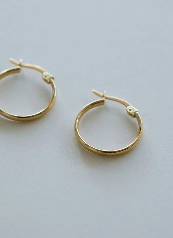 Tay small round earrings 14k gold